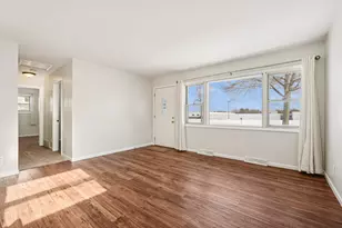 909 8th Ave, Grafton, WI 53024 - Photo 6