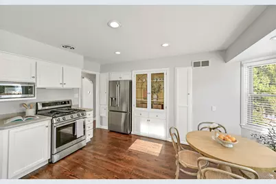 2616 N 85th St, Wauwatosa, WI 53226 - Photo 14