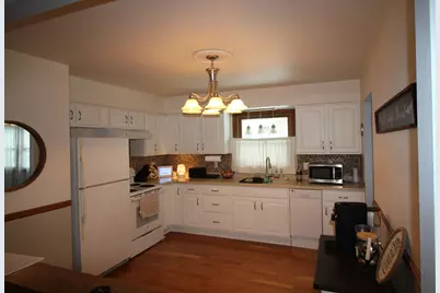 5009  67th St, Kenosha, WI 53142 - Photo 6