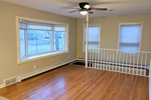 5354 N Lydell Ave, Whitefish Bay, WI 53217 - Photo 2