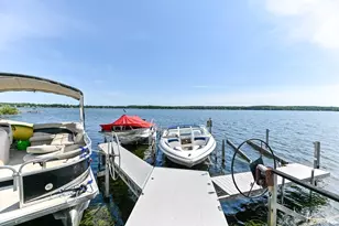 2135 W Shore Dr, Delafield, WI 53018 - Photo 48