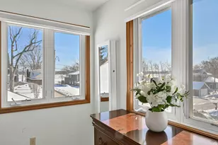 2135 W Shore Dr, Delafield, WI 53018 - Photo 26