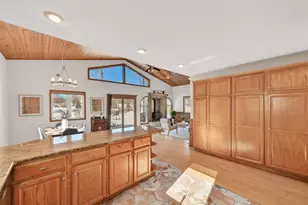 2135 W Shore Dr, Delafield, WI 53018 - Photo 14
