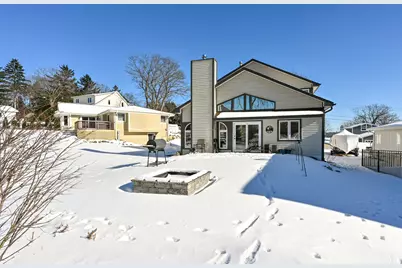 2135 W Shore Dr, Delafield, WI 53018 - Photo 32