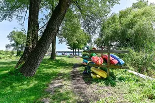 2135 W Shore Dr, Delafield, WI 53018 - Photo 44