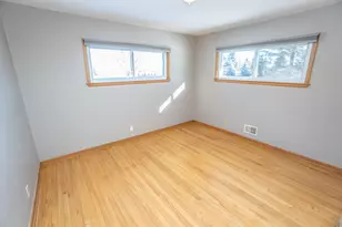 6349 Nabob Dr, West Bend, WI 53095 - Photo 10