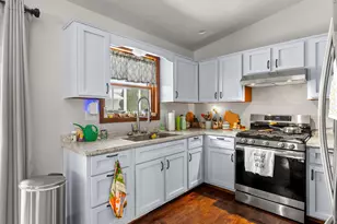 1209 E Thomas St, Manitowoc, WI 54220 - Photo 12