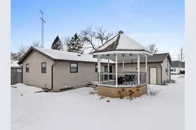 1209 E Thomas St, Manitowoc, WI 54220 - Photo 4