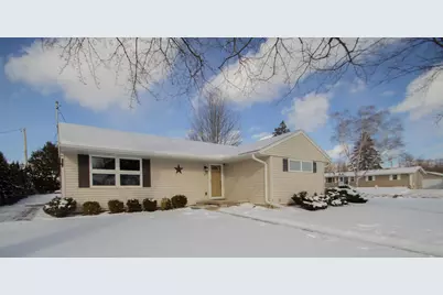 26  Park View Ln, Watertown, WI 53094 - Photo 4