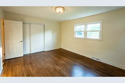 1153 N 11th Ave, West Bend, WI 53090 - Photo 20