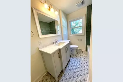 1153 N 11th Ave, West Bend, WI 53090 - Photo 4