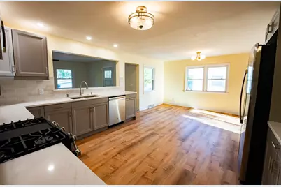 1153 N 11th Ave, West Bend, WI 53090 - Photo 14