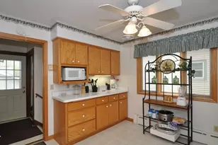 3248 S 7th St, Milwaukee, WI 53215 - Photo 4