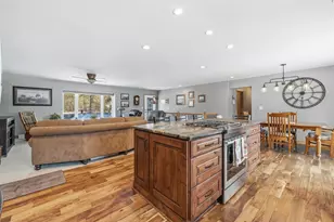 W245N4749 Swan Rd, Pewaukee, WI 53072 - Photo 8