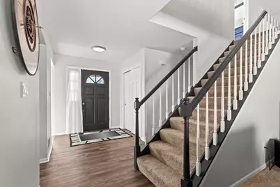 N53W15786  Creekwood Xing, Menomonee Falls, WI 53051 - Photo 4