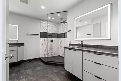 N53W15786  Creekwood Xing, Menomonee Falls, WI 53051 - Photo 20