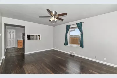 1419  Orchard St, Racine, WI 53405 - Photo 2