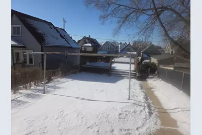 1035 S 33rd St, Milwaukee, WI 53215 - Photo 32