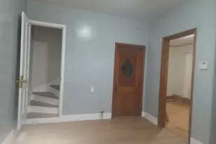 1035 S 33rd St, Milwaukee, WI 53215 - Photo 20