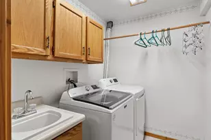 501 River Bluff Dr, Manitowoc, WI 54220 - Photo 30