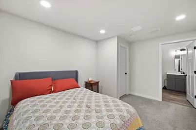 2000  Kathlynn Ct, Brookfield, WI 53045 - Photo 48