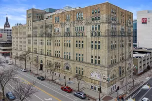 270 E Highland Ave, Milwaukee, WI 53202 - Photo 6