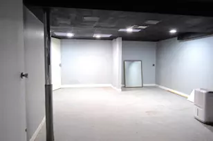 7837 N 60th St, Milwaukee, WI 53223 - Photo 28