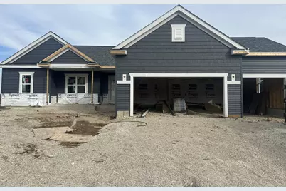 638  Hawks Ridge Rd, Grafton, WI 53024 - Photo 2