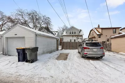 1224 S 73rd St, West Allis, WI 53214 - Photo 22