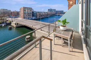 311 E Erie St, Milwaukee, WI 53202 - Photo 20