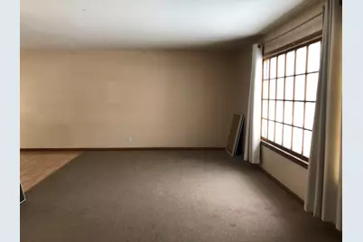9703 W Kaul Ave, Milwaukee, WI 53225 - Photo 2