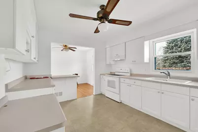 N61W23398  Tulip Ln, Sussex, WI 53089 - Photo 8