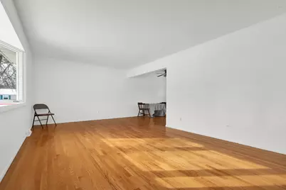 N61W23398  Tulip Ln, Sussex, WI 53089 - Photo 4