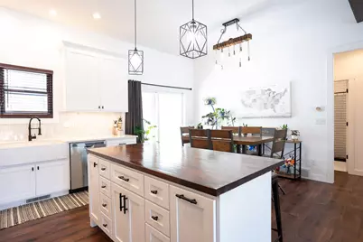 1043  John St, West Salem, WI 54669 - Photo 8