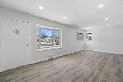 5320 N 60th St, Milwaukee, WI 53218 - Photo 6