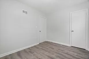 5320 N 60th St, Milwaukee, WI 53218 - Photo 14