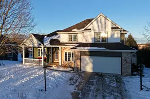 841 Summer Creek Rd, Oconomowoc, WI 53066 - Photo 2