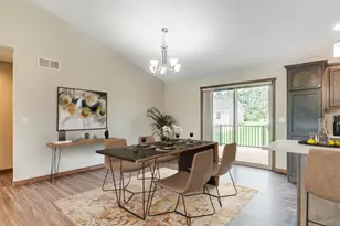 1827 Golden Gate Wy, Holmen, WI 54636 - Photo 4