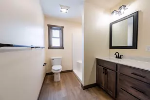 1827 Golden Gate Wy, Holmen, WI 54636 - Photo 24