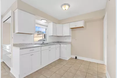 2467 S 82nd St, Milwaukee, WI 53219 - Photo 10