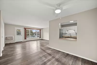 502  Laurel Lake Rd #5, Thiensville, WI 53092 - Photo 2