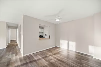 502  Laurel Lake Rd #5, Thiensville, WI 53092 - Photo 6