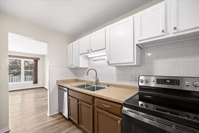 502  Laurel Lake Rd #5, Thiensville, WI 53092 - Photo 12