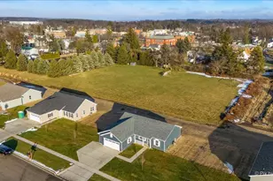 136 Spring Dr, Walworth, WI 53184 - Photo 44