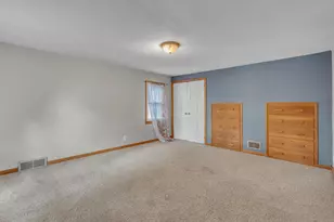 521 Prospect Ave, Sheboygan Falls, WI 53085 - Photo 10