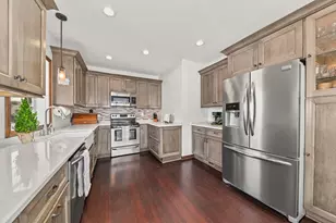 8152 Stickney Ave, Wauwatosa, WI 53213 - Photo 12