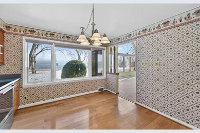 12430 N Lake Shore Dr, Mequon, WI 53092 - Photo 14