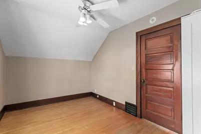 207 N Prairie Ave, Waukesha, WI 53186 - Photo 18