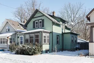 207 N Prairie Ave, Waukesha, WI 53186 - Photo 1