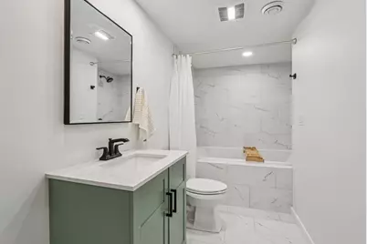 3570 S Russel Rd, New Berlin, WI 53151 - Photo 32